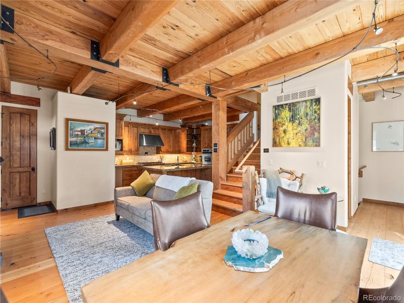 877 S Washington St, Denver, CO 80209