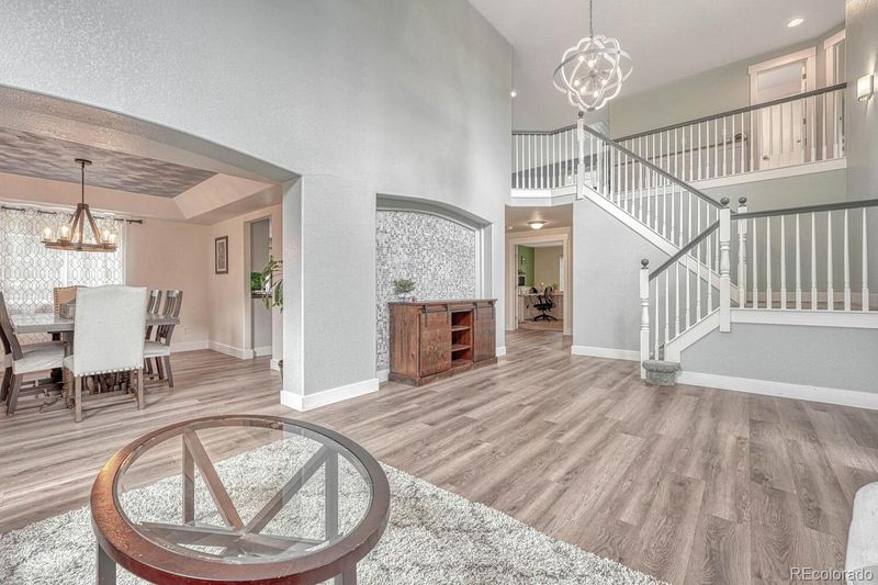 17341 E Weaver Ave, Aurora, CO 80016