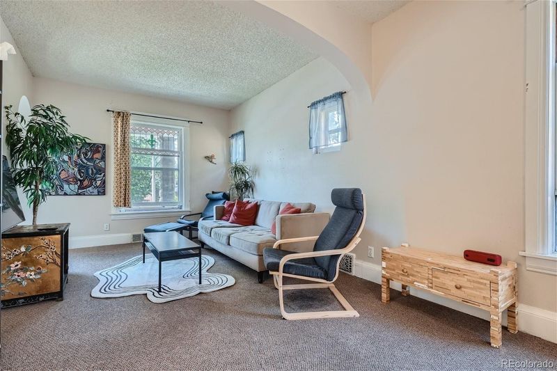 180 S Emerson St, Denver, CO 80209