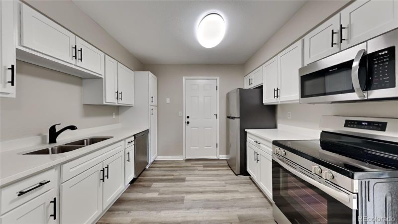 15948 E 18th Pl, Aurora, CO 80011