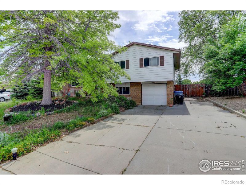 1410 S Terry St, Longmont, CO 80501