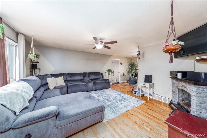 6215 Harlan St, Arvada, CO 80003