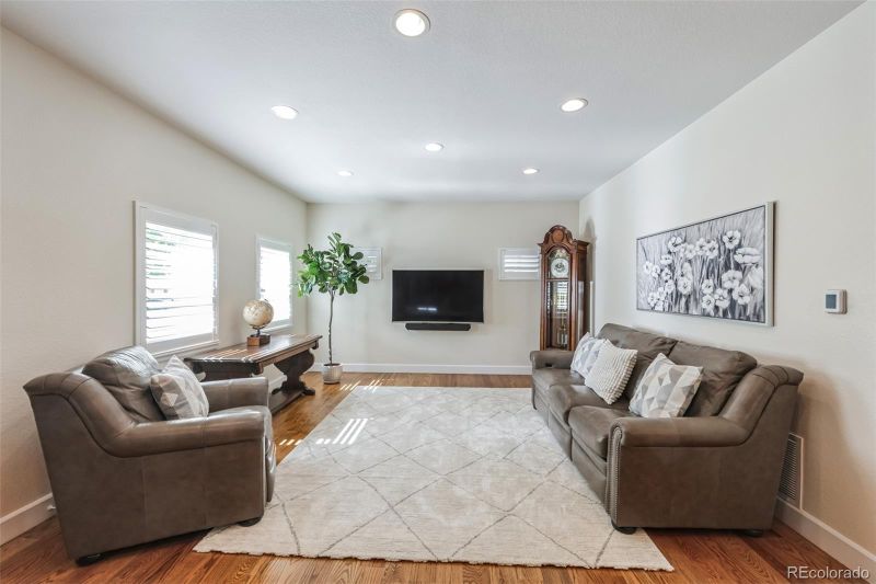 1480 S Birch St, Denver, CO 80222