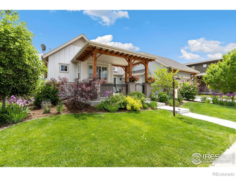 2536 Bluestem Willow Dr, Loveland, CO 80538