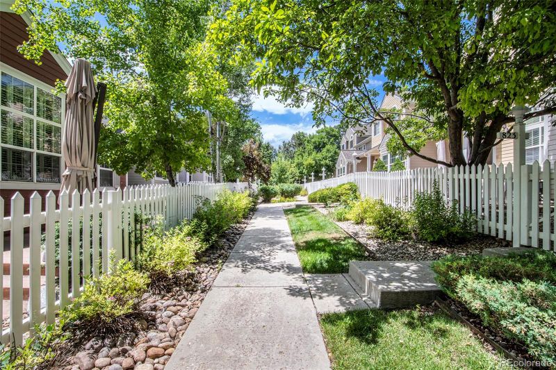 845 Snowberry St, Longmont, CO 80503