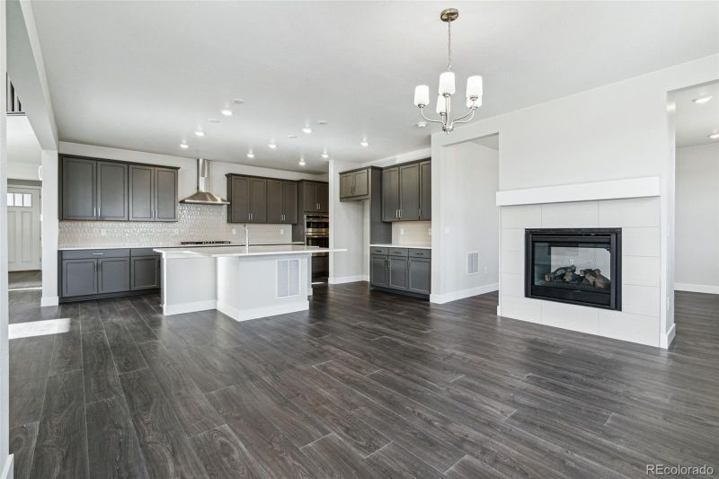 5672 Red Pebble Point, Castle Rock, CO 80104