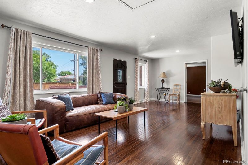 10500 E 8th Ave, Aurora, CO 80010