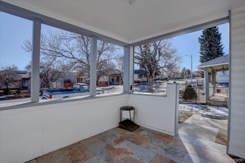 939 Knox Ct, Denver, CO 80204
