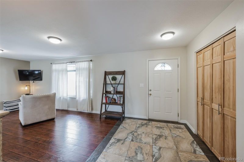 1833 S Owens St, Denver, CO 80232