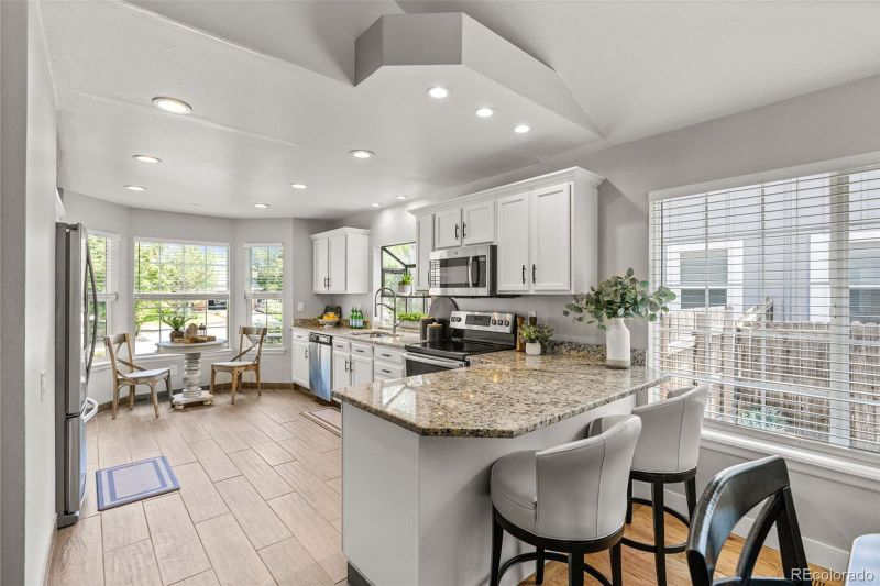 8247 S Syracuse Ct, Centennial, CO 80112