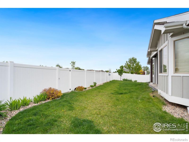 462 Vermilion Peak Dr, Windsor, CO 80550