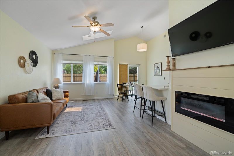 330 N Holcomb St, Castle Rock, CO 80104