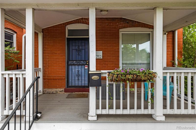 752 Kalamath St, Denver, CO 80204