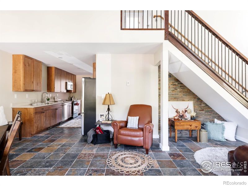 96 Navajo Ct, Lyons, CO 80540