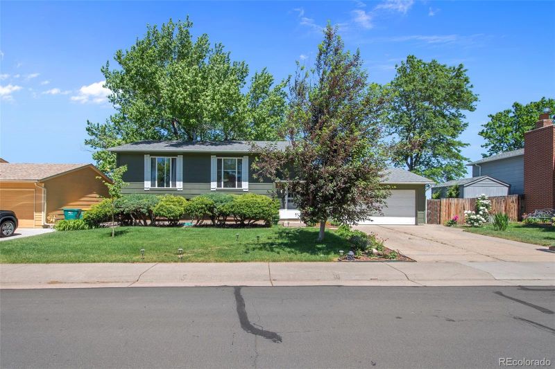 9352 Garrison Dr, Broomfield, CO 80021