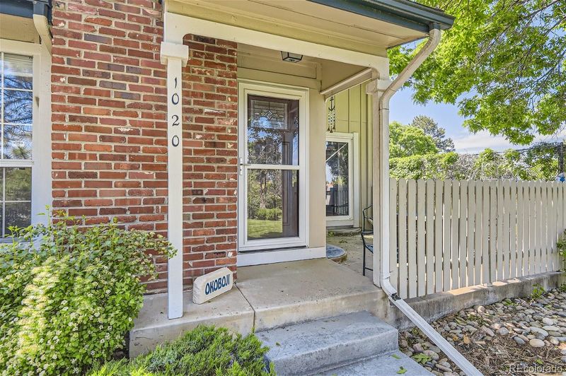 1020 S Fraser Way, Aurora, CO 80012