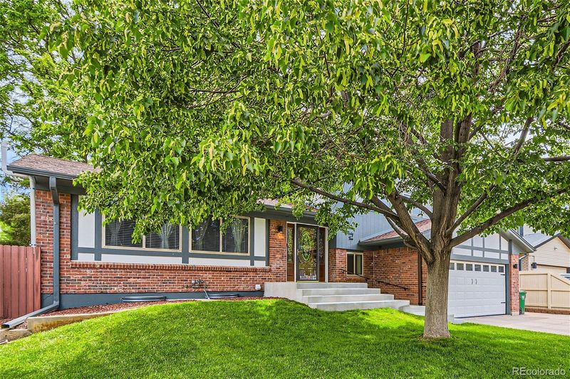 1832 S Yank Ct, Lakewood, CO 80228