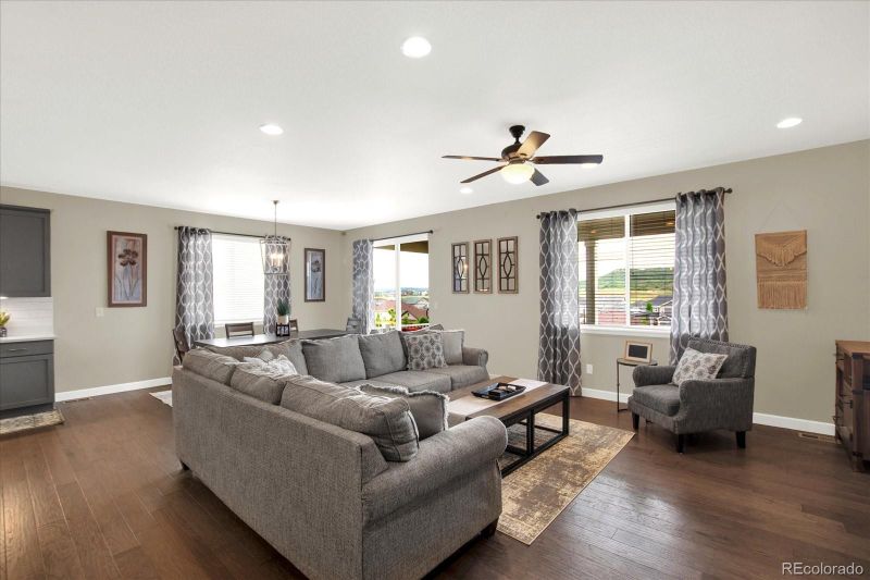5924 Leilani Dr, Castle Rock, CO 80108