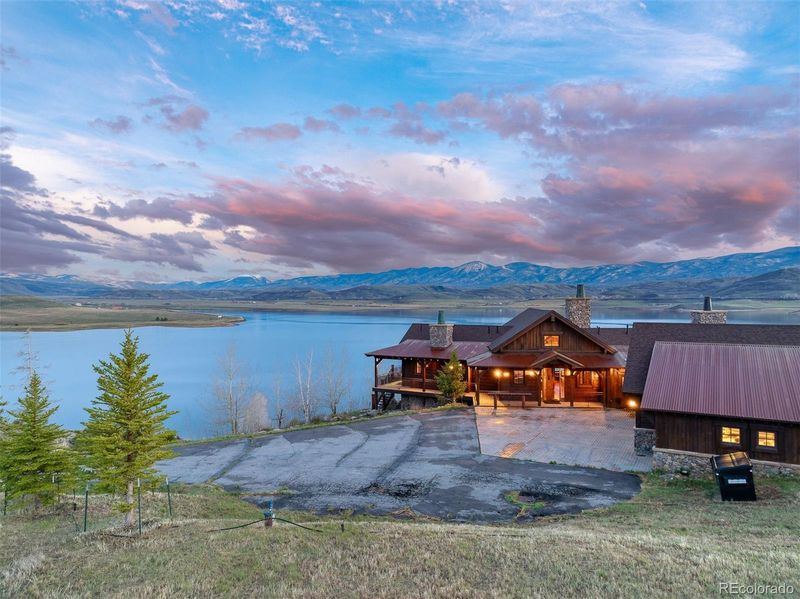 1006 Gcr 341, Parshall, CO 80468