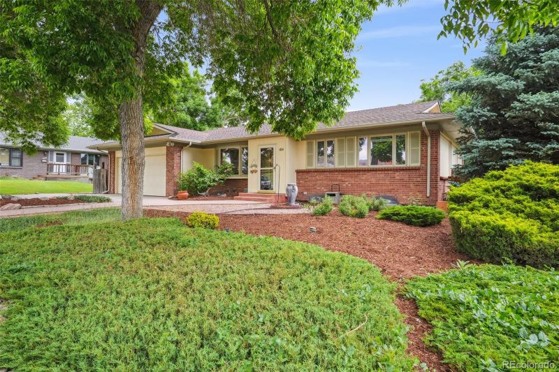 1834 S Wright St, Lakewood, CO 80228
