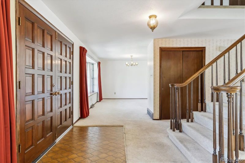 9873 W Hawaii Dr, Lakewood, CO 80232