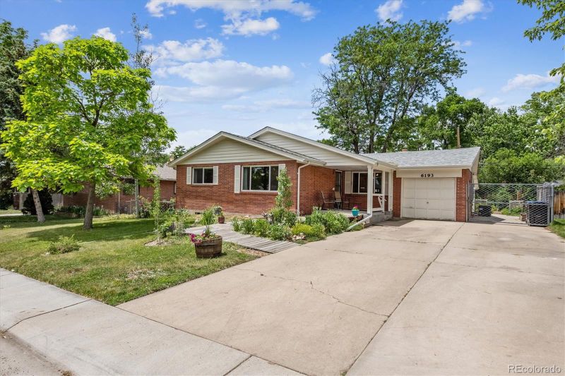 6193 Dudley Ct, Arvada, CO 80004