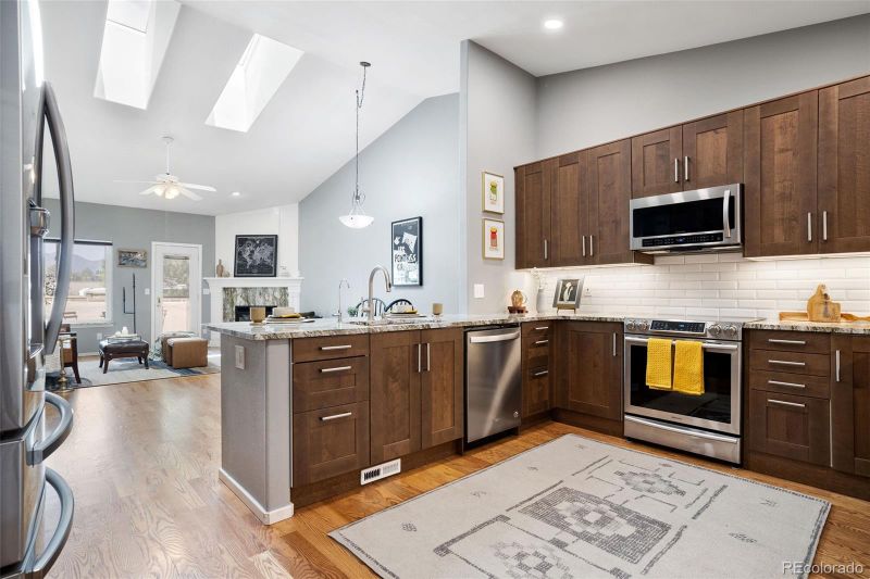 2034 Summerset Dr, Colorado Springs, CO 80920