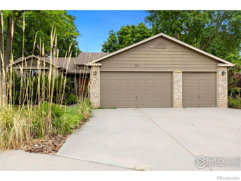 461 Prairie Fire Dr, Loveland, CO 80538
