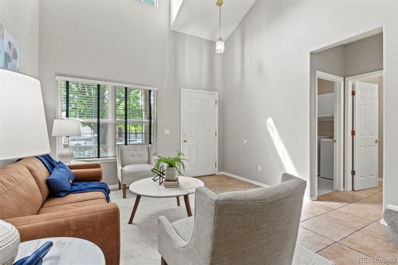 1172 Mulberry Ln, Highlands Ranch, CO 80129