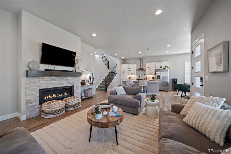 1612 Stablecross Dr, Castle Pines, CO 80108