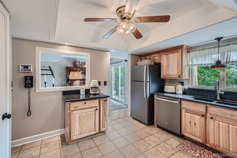 8020 Horizon Dr, Colorado Springs, CO 80920