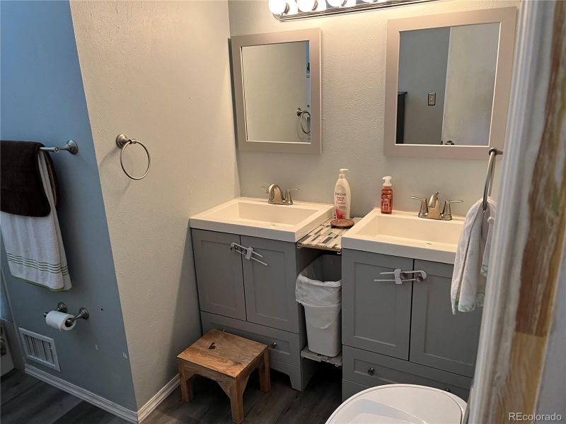 8651 Richard Rd, Denver, CO 80229