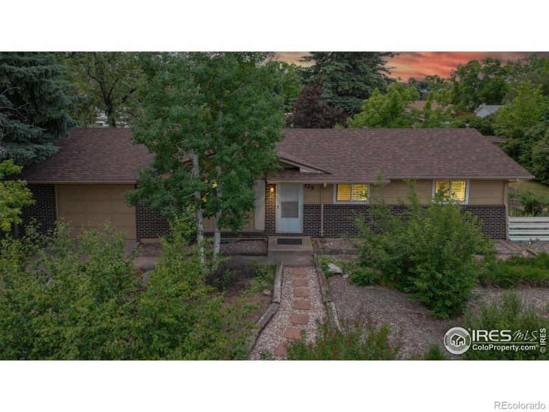 325 Del Clair Rd, Fort Collins, CO 80525
