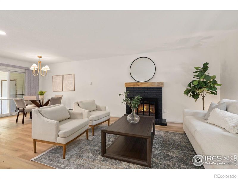 907 Kingston Dr, Fort Collins, CO 80525