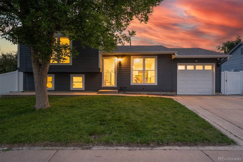 801 Acadia Ave, Lafayette, CO 80026