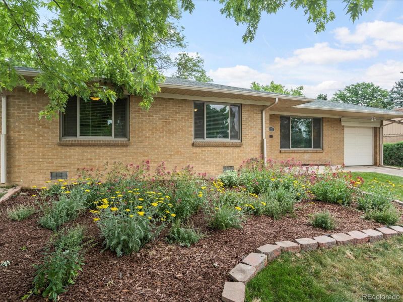 9135 W 4th Ave, Lakewood, CO 80226