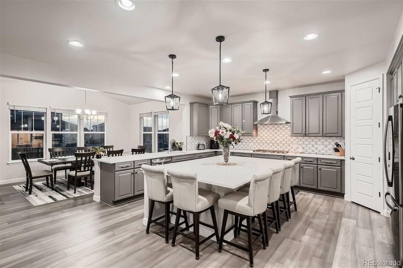 9845 Ceylon Ct, Commerce City, CO 80022