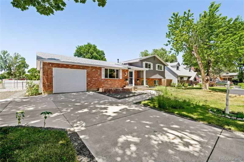 1039 S Terry St, Longmont, CO 80501