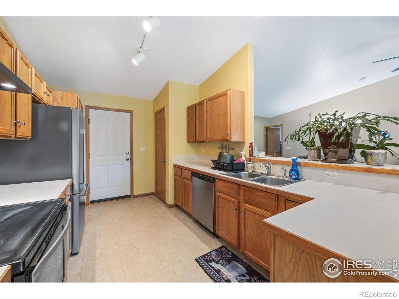 479 Cardinal Ave, Loveland, CO 80537