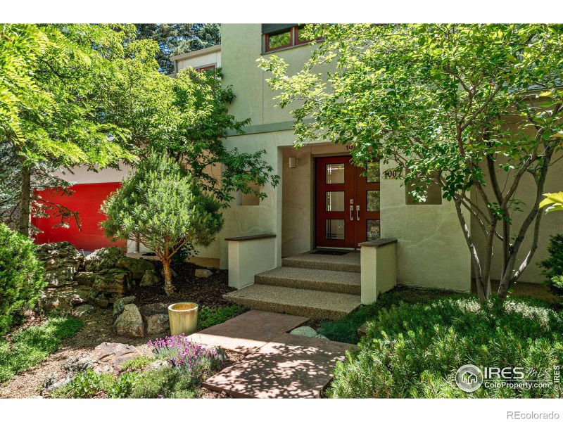 1002 Rosehill Dr, Boulder, CO 80302