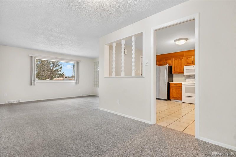 410 S Troy St, Aurora, CO 80012