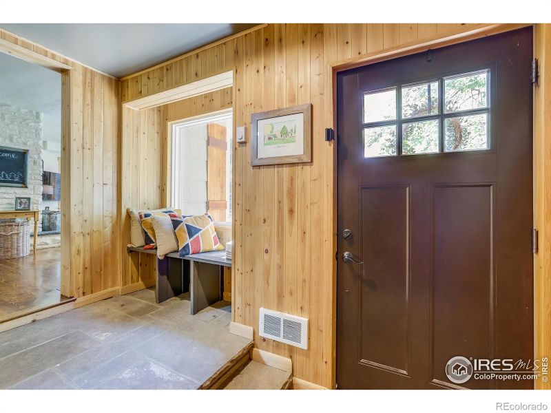 520 Sheldon Dr, Fort Collins, CO 80521
