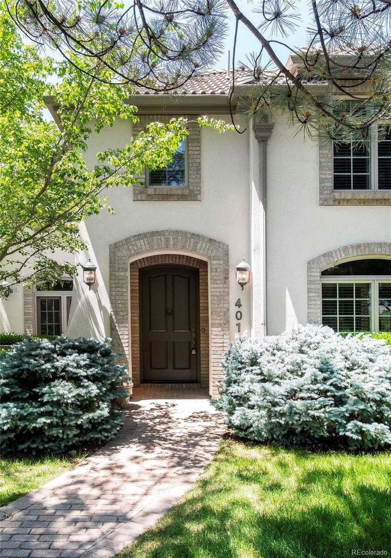 401 Dexter St, Denver, CO 80220