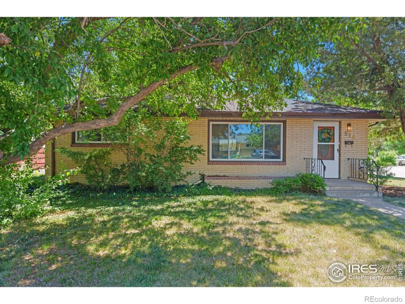 512 Crestmore Pl, Fort Collins, CO 80521