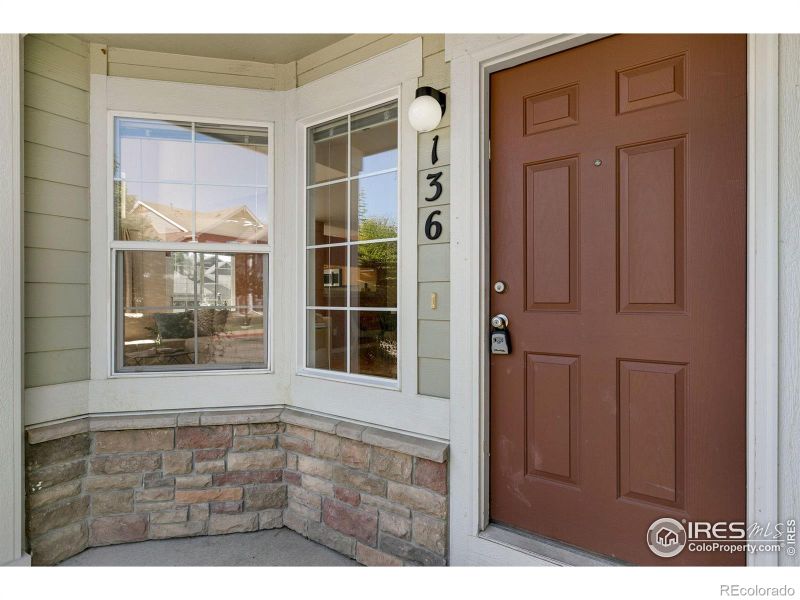 805 Summer Hawk Dr #136, Longmont, CO 80504