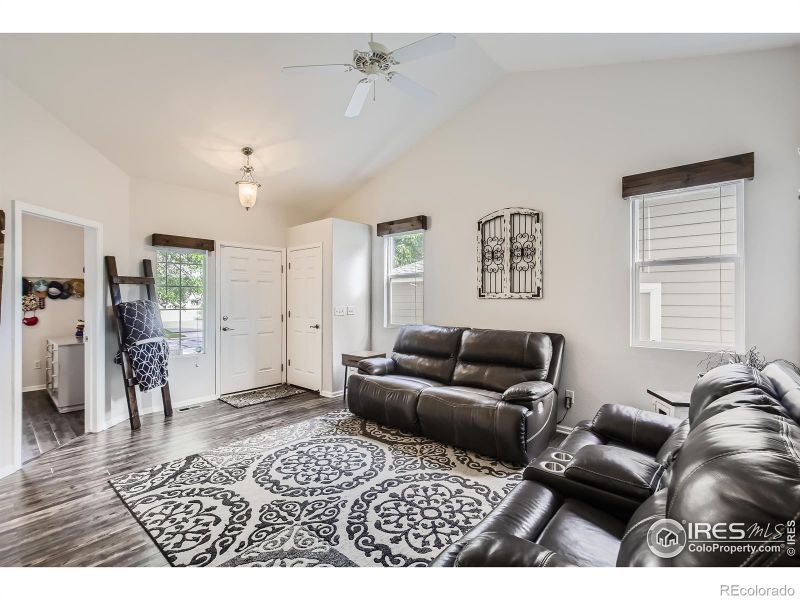 1218 101st Ave Ct, Greeley, CO 80634
