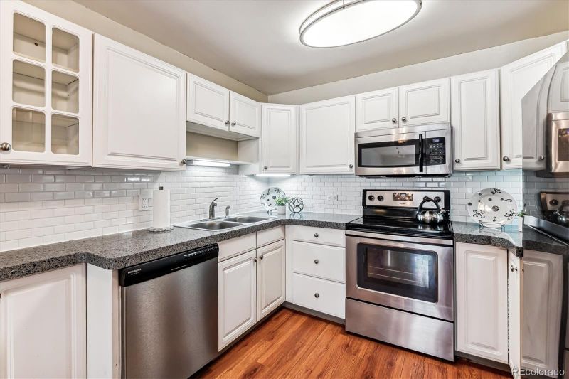 615 S Alton Way #8A, Denver, CO 80247