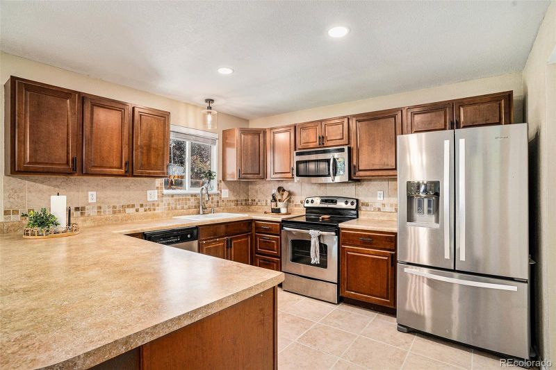 9328 Daystar Ter, Colorado Springs, CO 80925