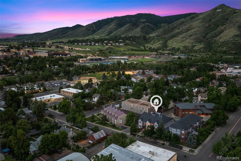 812 Cheyenne St, Golden, CO 80401
