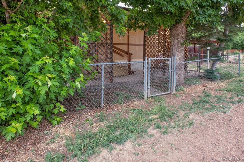 2002 E Main, Canon City, CO 81212
